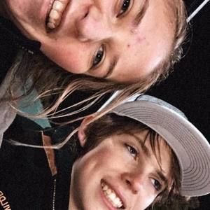 Meet your Posher, Pearce